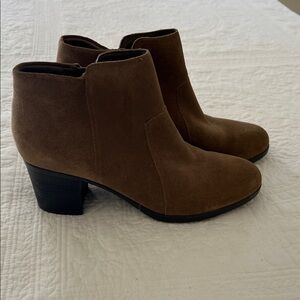 Easy Spirit Dark Brown Ankle Booties